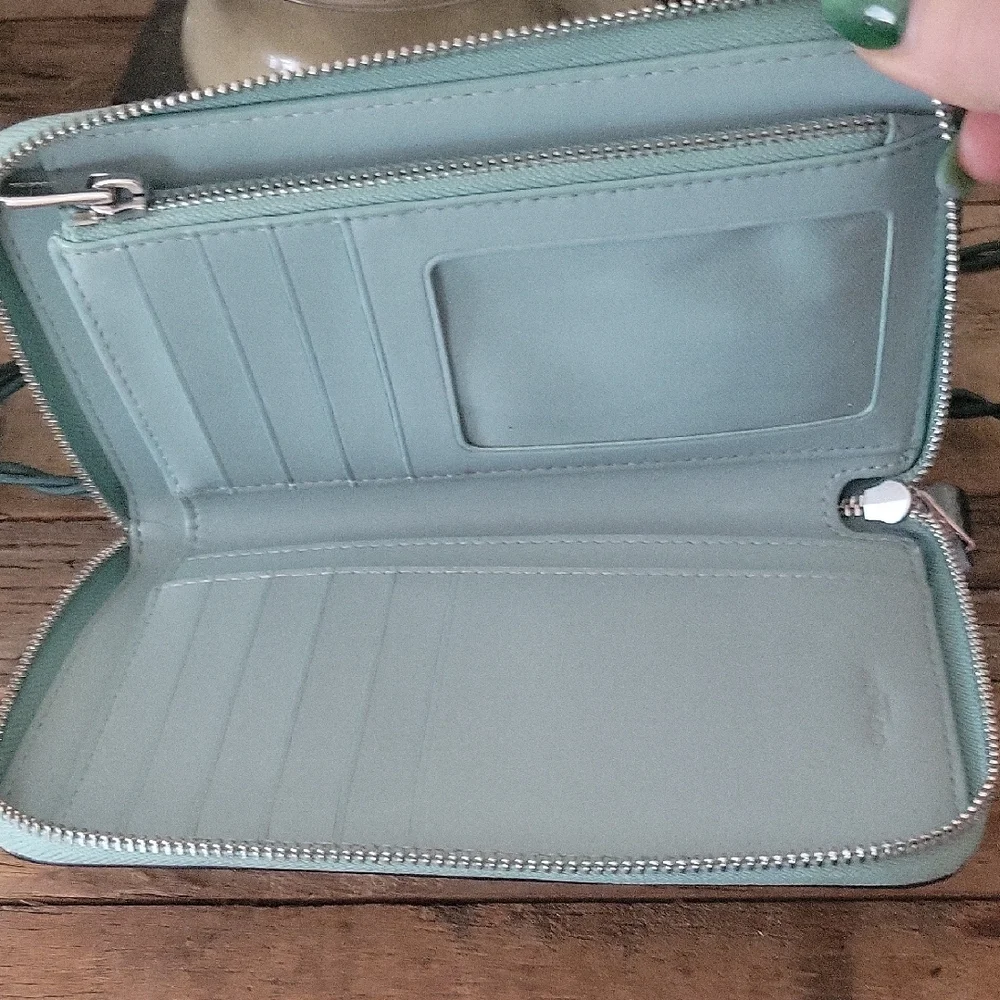 Coach Sky Blue Pebbled  Leather Wallet Full Zip Around - Picture 6 of 13